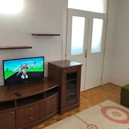 Explorer Apartment